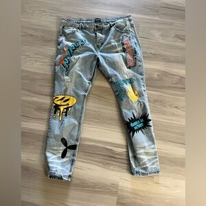 Invincible Jean size 42/32